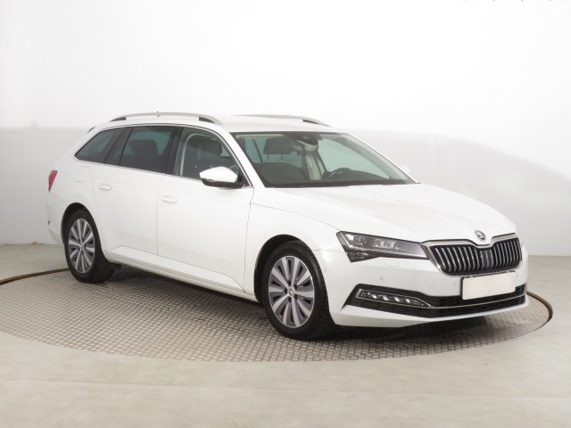 Škoda Superb 2021