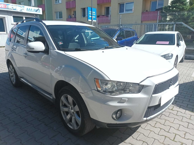 Mitsubishi Outlander 2011