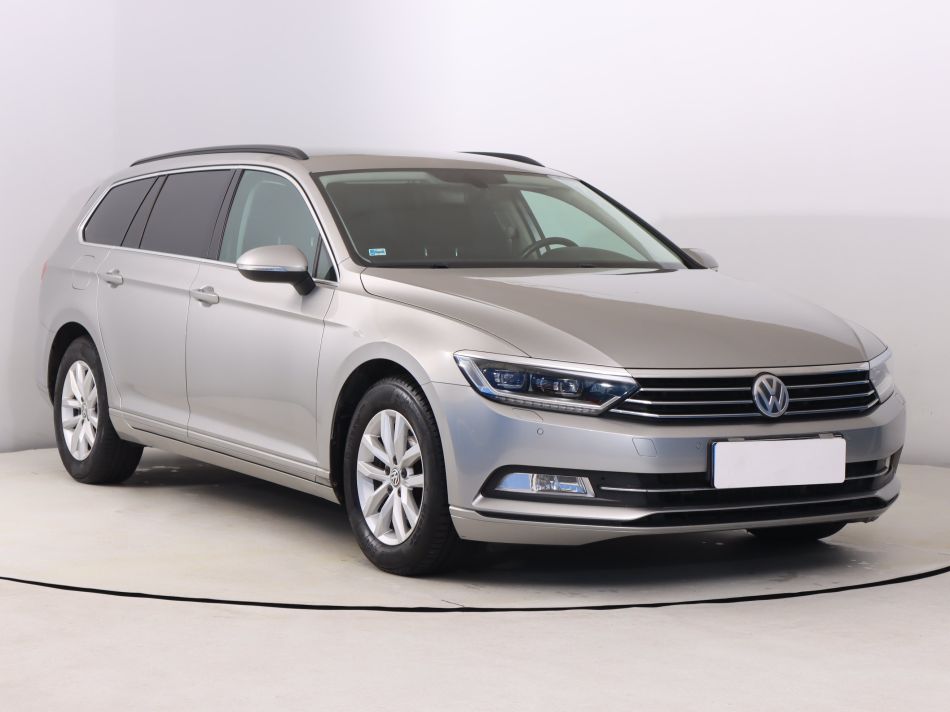 Volkswagen Passat - 2015