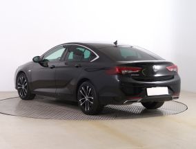 Opel Insignia - 2021