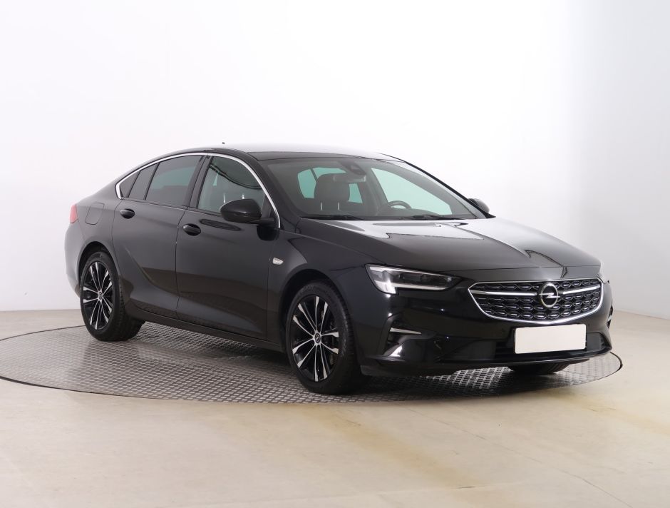 Opel Insignia - 2021