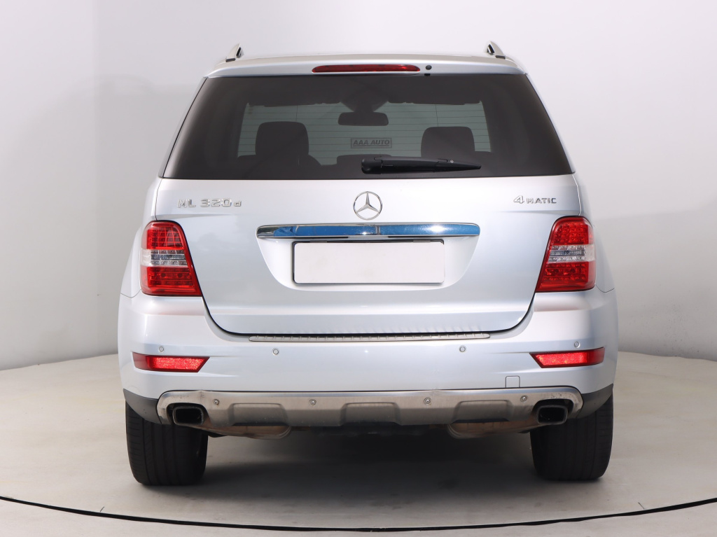 Mercedes-Benz ML