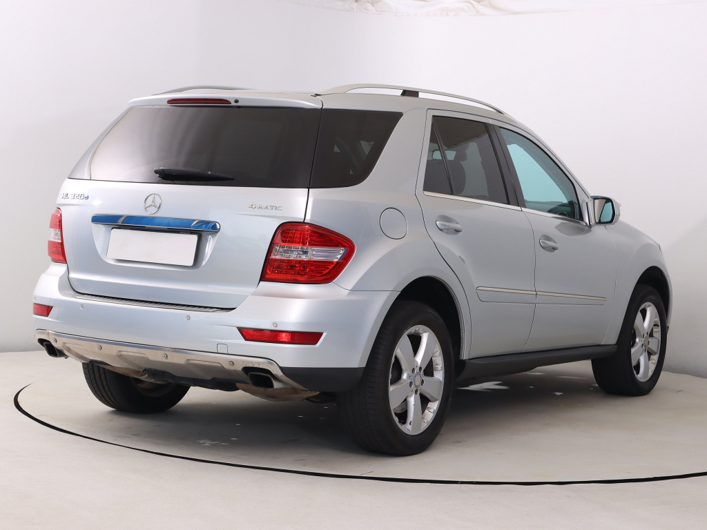 Mercedes-Benz ML