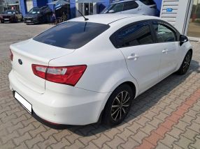 Kia Rio - 2016