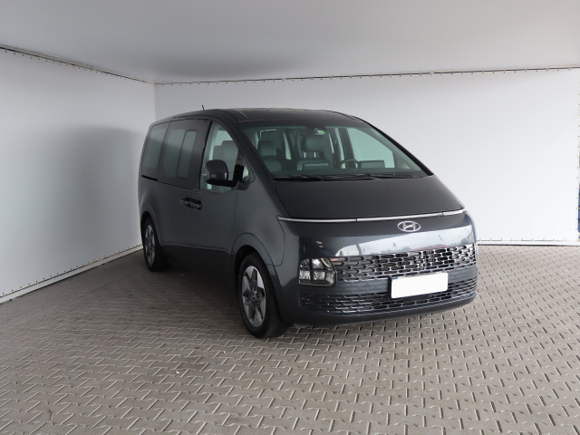 Hyundai Staria 2023
