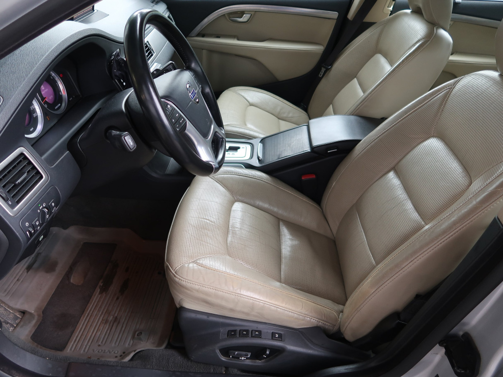 Volvo S80