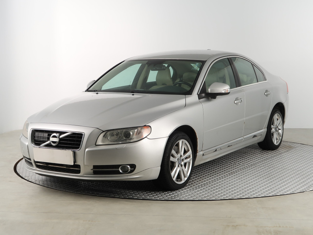 Volvo S80