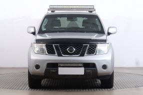 Nissan Pathfinder - 2008