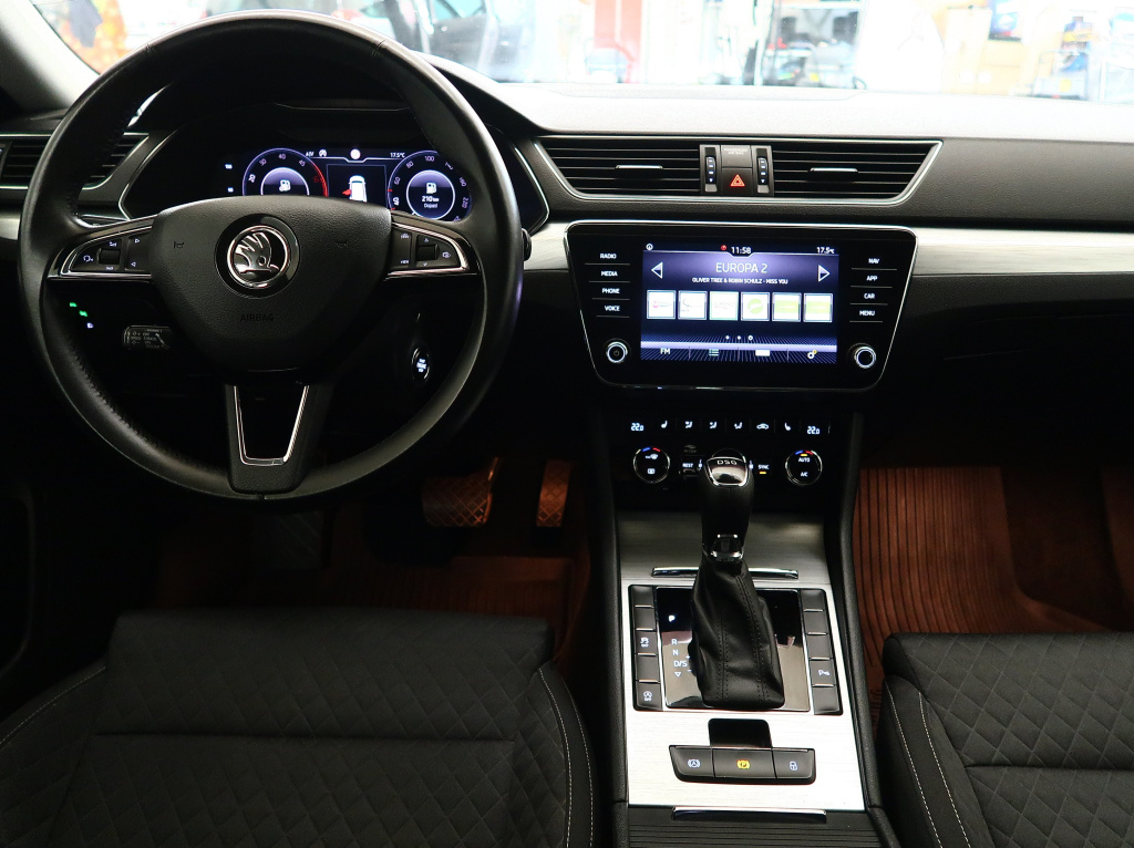 Škoda Superb