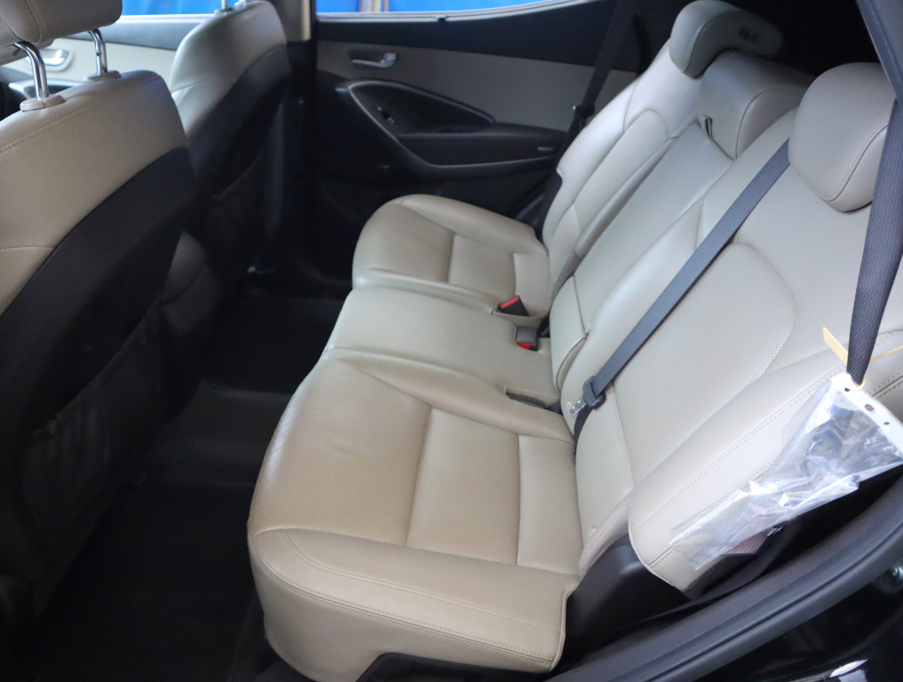 Hyundai Grand Santa Fe