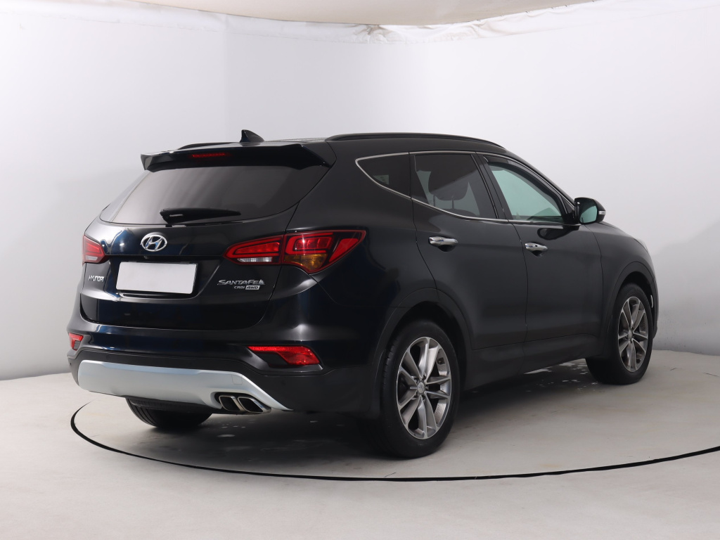 Hyundai Grand Santa Fe