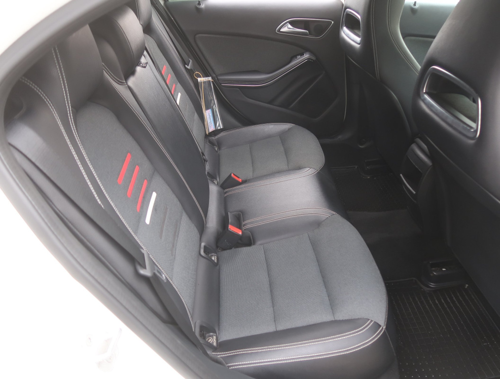 Mercedes-Benz A