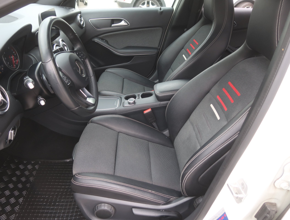 Mercedes-Benz A