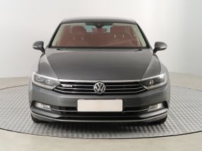 Volkswagen Passat - 2016