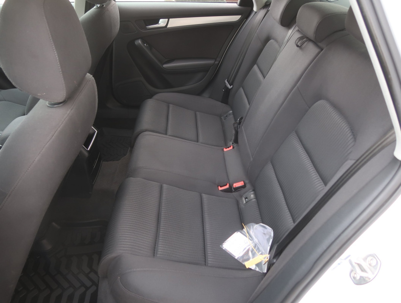 Audi A4, 2015