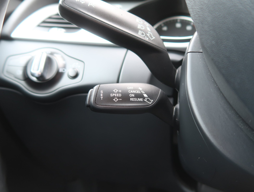 Audi A4, 2015