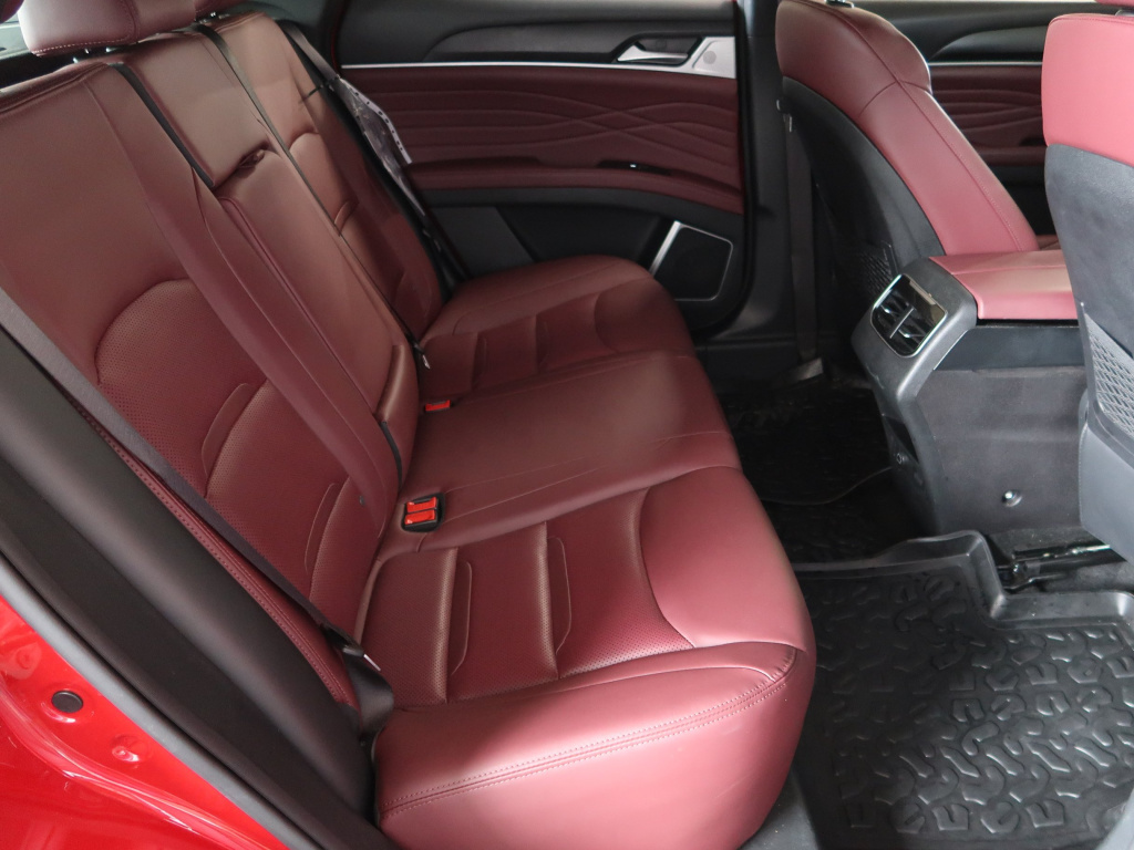 Dongfeng Fengon 5