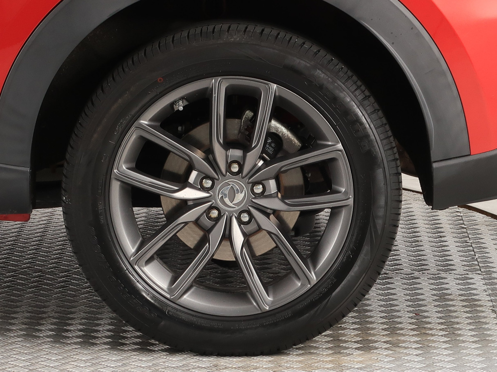 Dongfeng Fengon 5