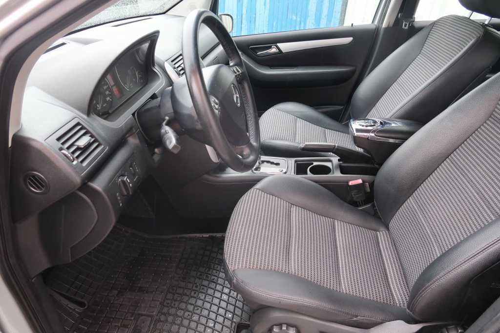 Mercedes-Benz A
