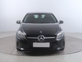 Mercedes-Benz A - 2016