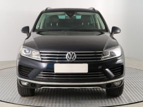 Volkswagen Touareg - 2015