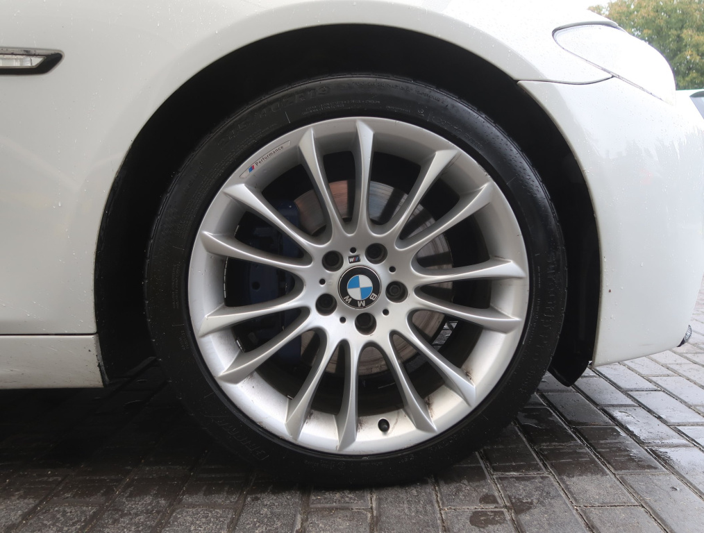 BMW 5