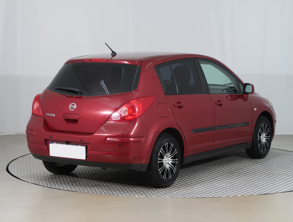 Nissan Tiida
