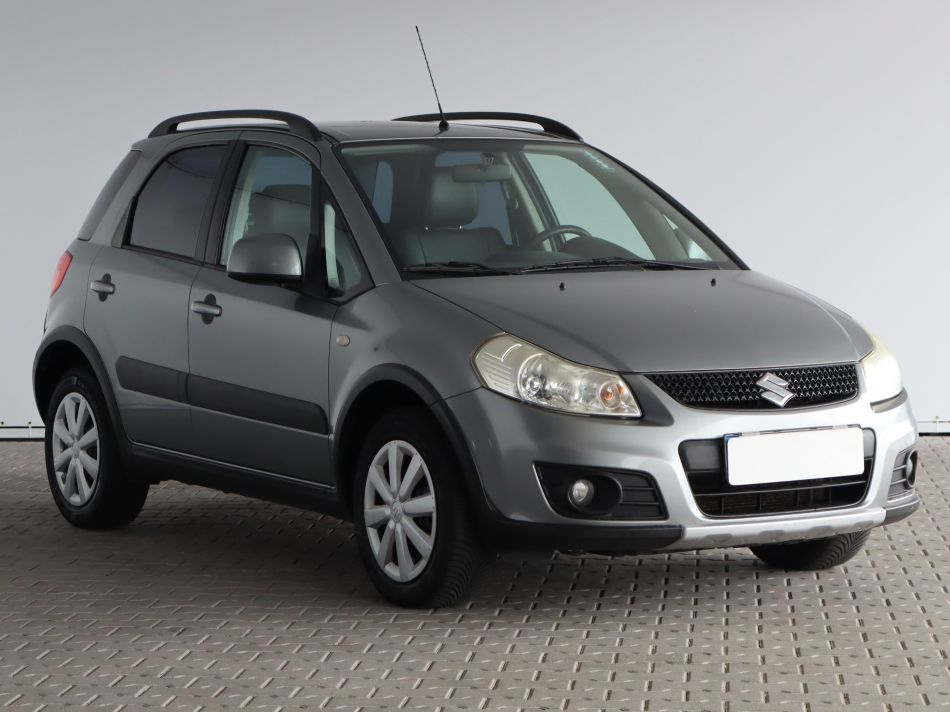 Suzuki SX4 - 2013