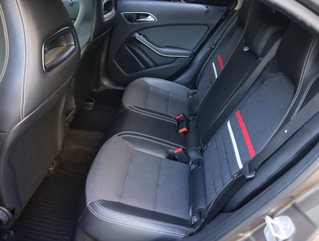 Mercedes-Benz A