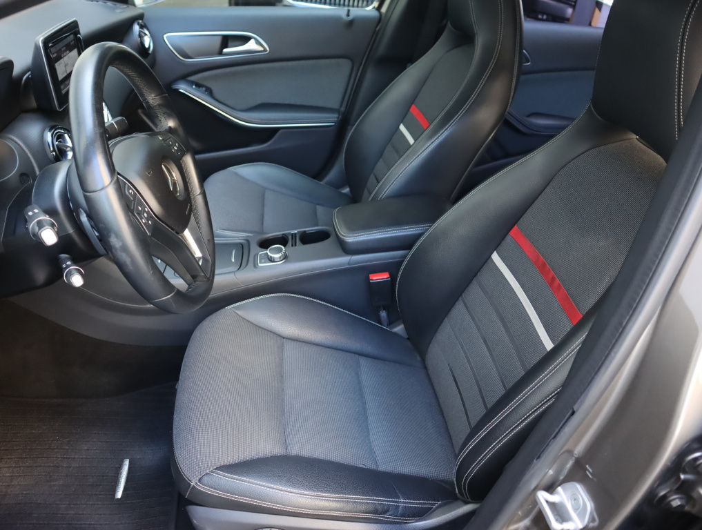 Mercedes-Benz A