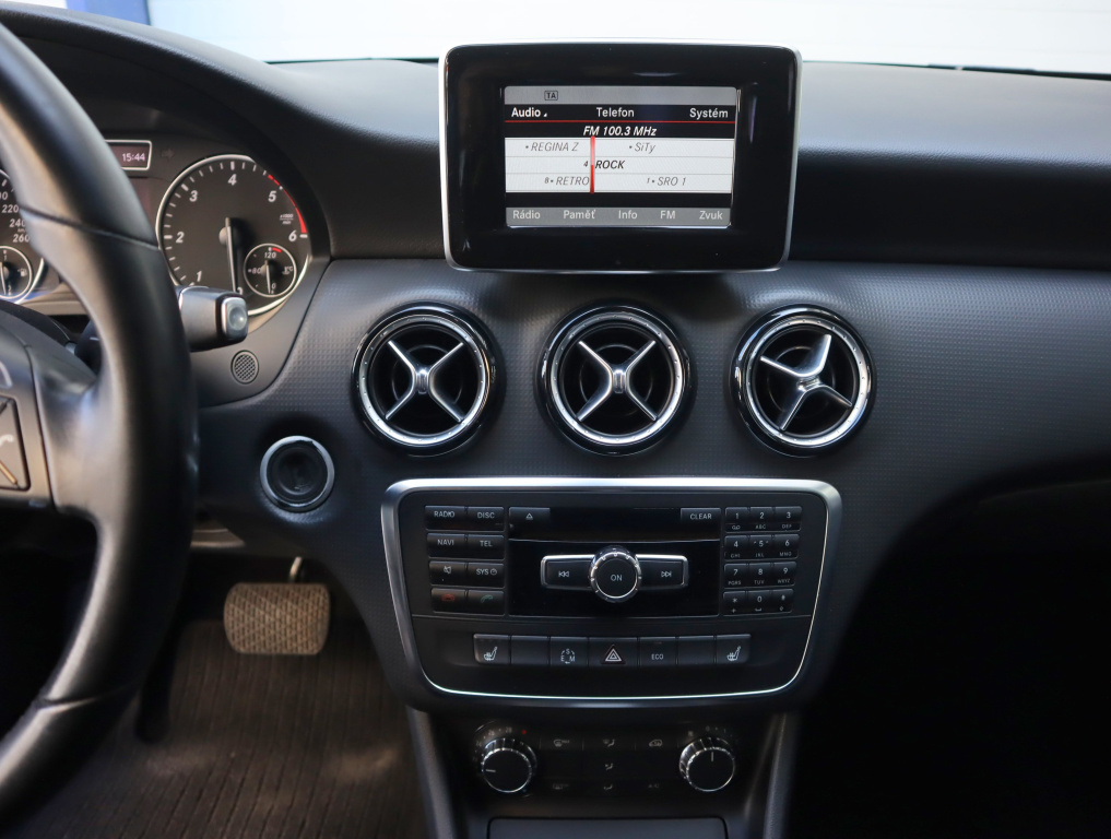 Mercedes-Benz A
