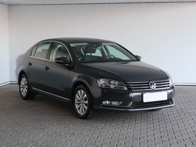 Volkswagen Passat, 2013