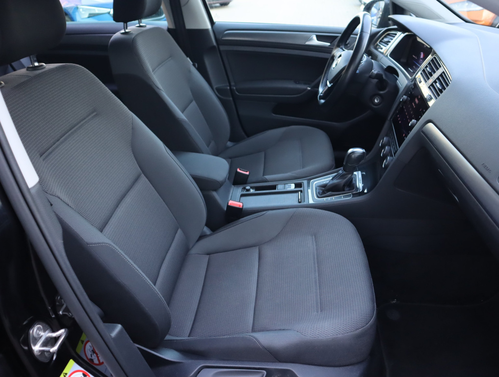 Volkswagen e-Golf