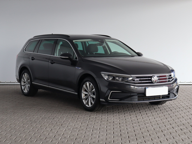 Volkswagen Passat 2021