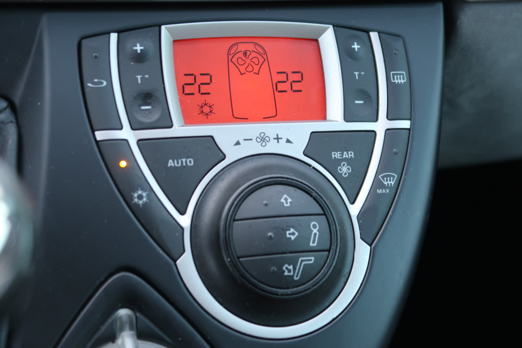 Peugeot 807