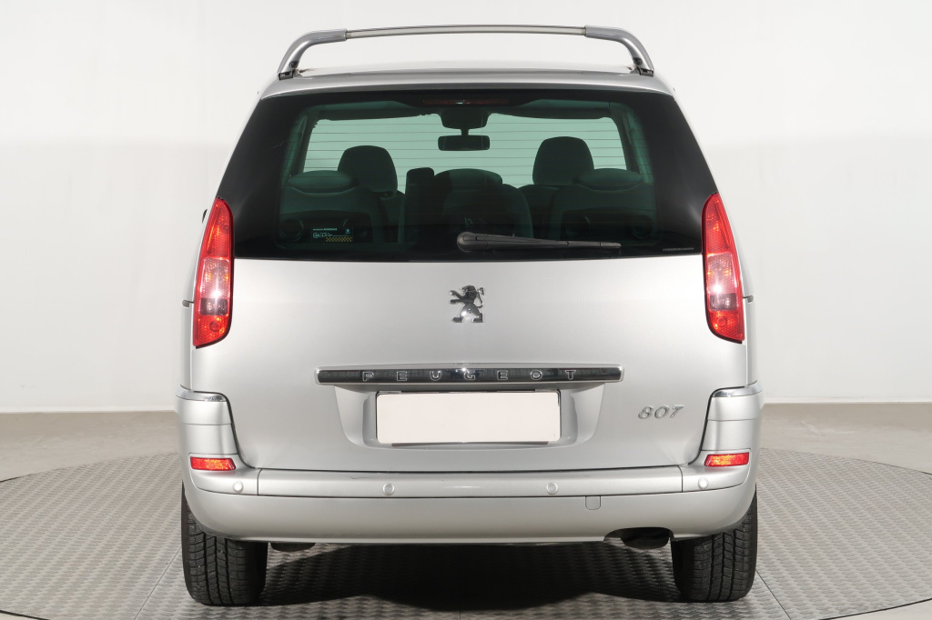Peugeot 807