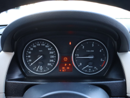 BMW X1 2011