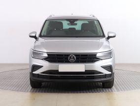 Volkswagen Tiguan - 2021