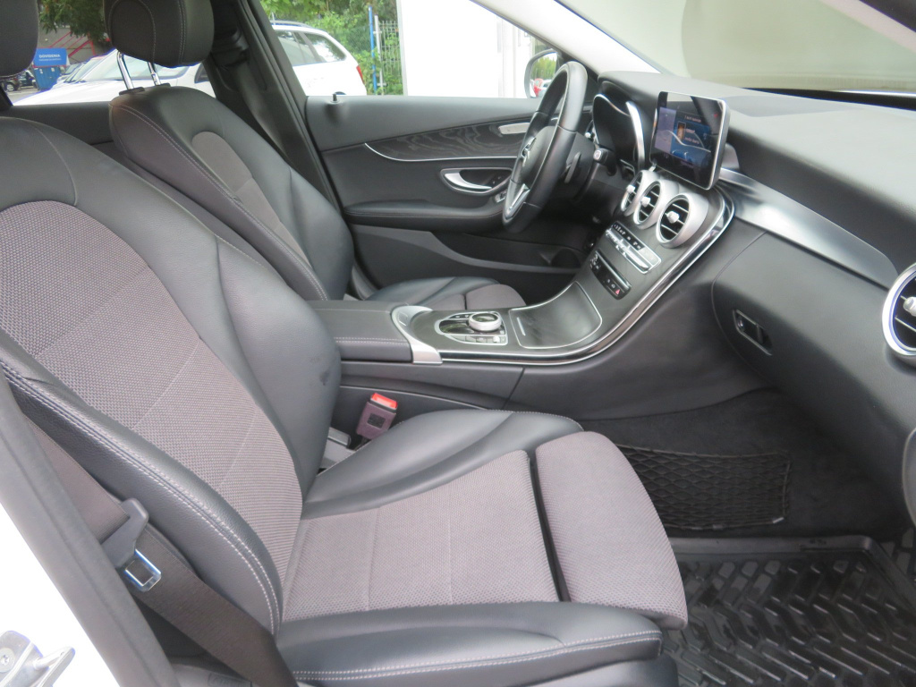 Mercedes-Benz C