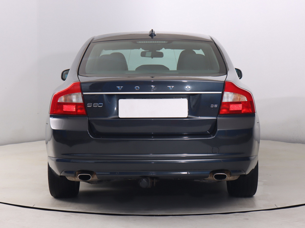 Volvo S80