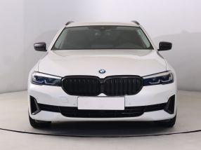 BMW 5 - 2022