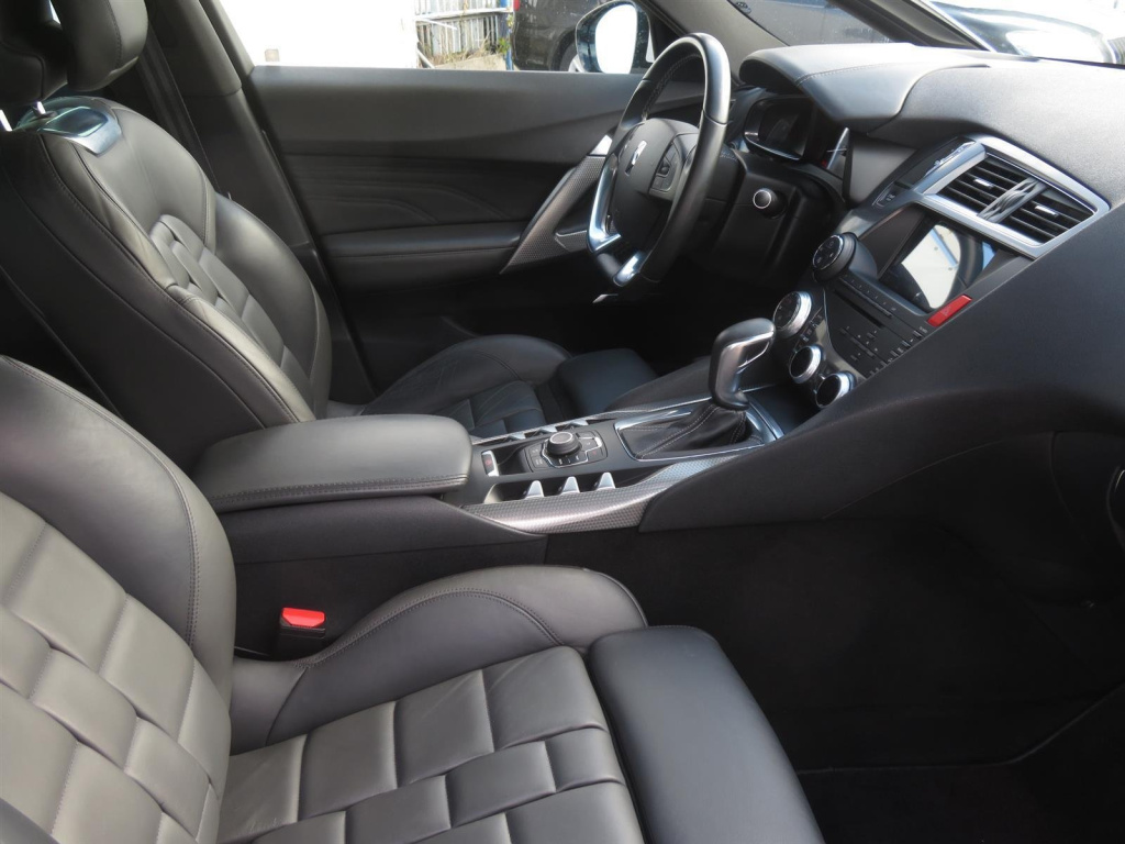 Citroen DS5