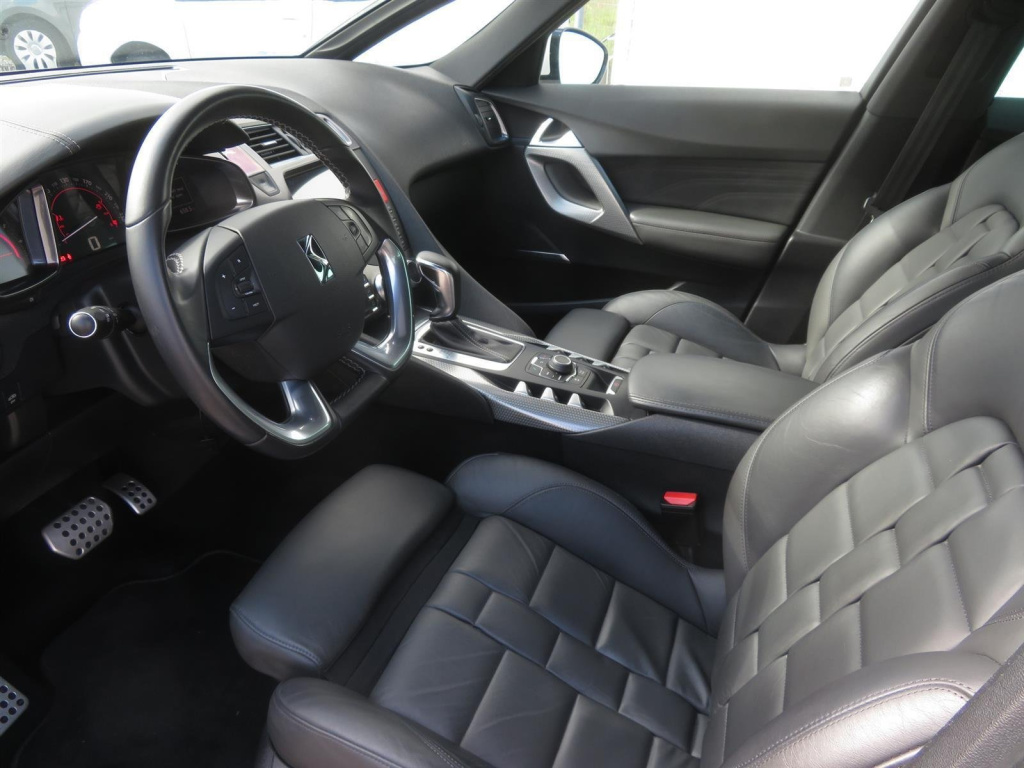 Citroen DS5