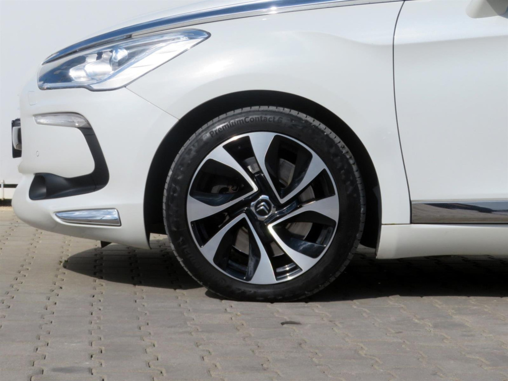 Citroen DS5