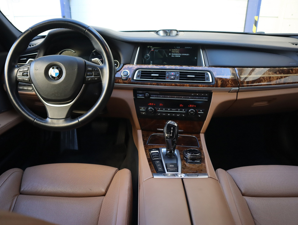 BMW 7