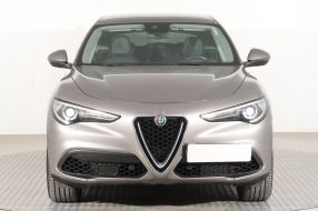 Alfa Romeo Stelvio - 2017