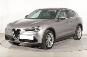 Alfa Romeo Stelvio - 2017