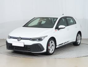 Volkswagen Golf - 2021