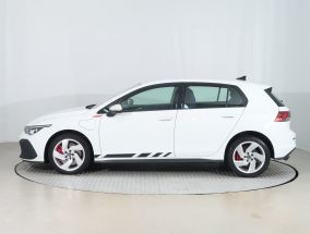 Volkswagen Golf - 2021