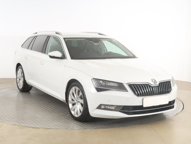 Škoda Superb 2015